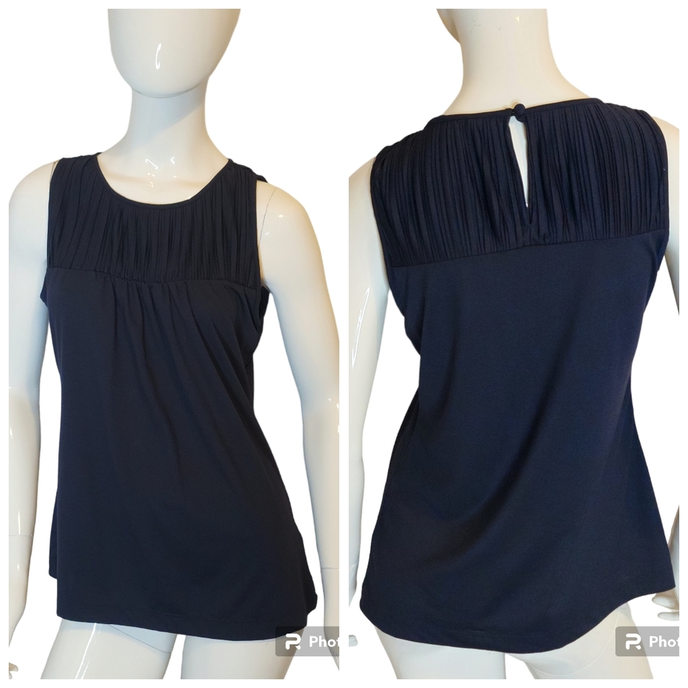 Banana Republic Pleated Fold Key Hole Crew Neck Classic Office Work Modest Navy